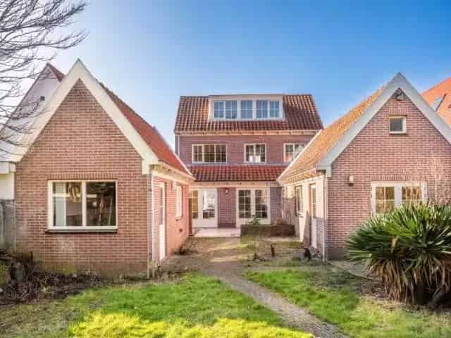 Vrijstaande woning Egmond aan den Hoef  Levensloopbestendig