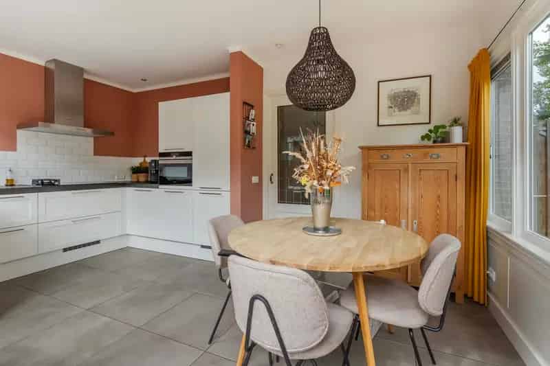 Huis te koop Apeldoorn Sprengenbos: Jaren 30 woning met tuin