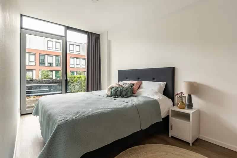 Appartement Haarlem: Instapklaar Gemeubileerd Appartement met Tuin