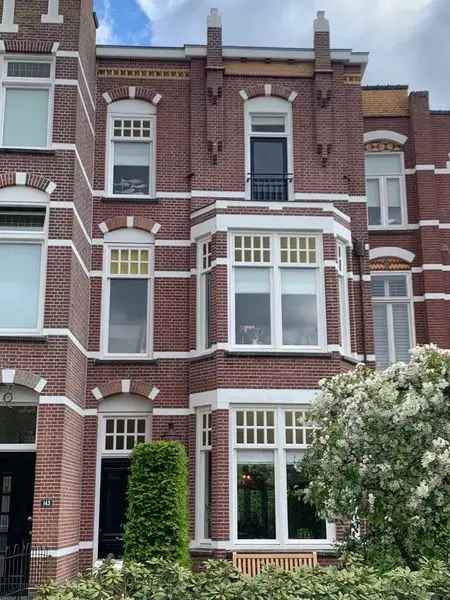 Royale Herenwoning 6 slaapkamers 275m2 Authentieke details