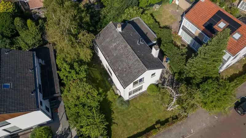 5 Kamer Villa te Koop Den Haag Ruime Tuin Garage Vliering