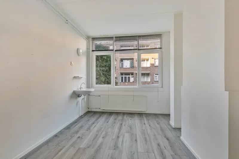 Appartement te koop Rotterdam Bloemhof: 2 kamers, 50m², nabij Zuidplein