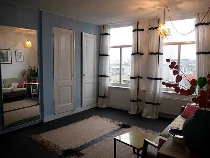 Studio te huur in de Pijp: Prive badkamer, balkon, korte termijn