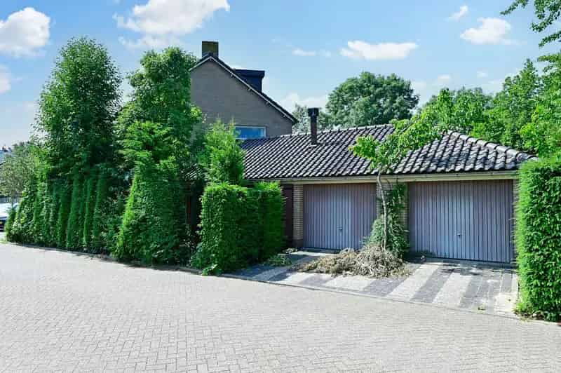 Ruime Hoekwoning 4 Slaapkamers 2 Garages Mijdrecht