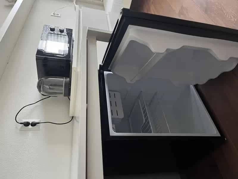 Kamer Badhoevedorp Juni-Juli: Mini Studio met Prive Douche en Toilet