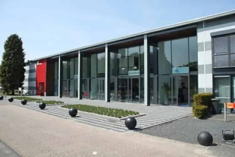 Kantoorruimte Oosterhout: Goedkoop en Volledig Uitgerust