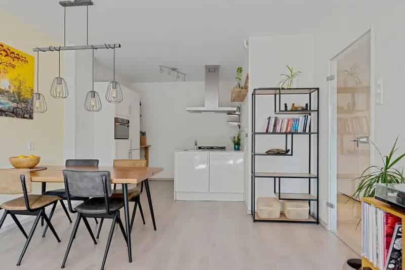 Amsterdam Appartement te koop: 2 kamers, balkon, parkeerplaats, erfpacht afgekocht