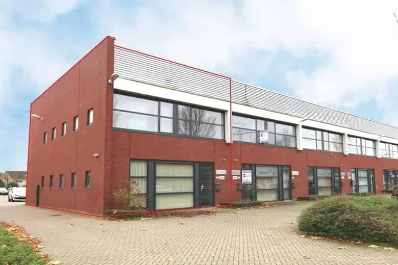 210 m2 Kantoorruimte te Huur Venray Keizersveld