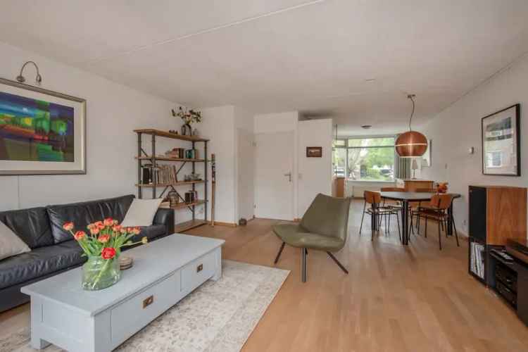 Huis te koop Zoetermeer Rokkeveen 5 slaapkamers grote tuin