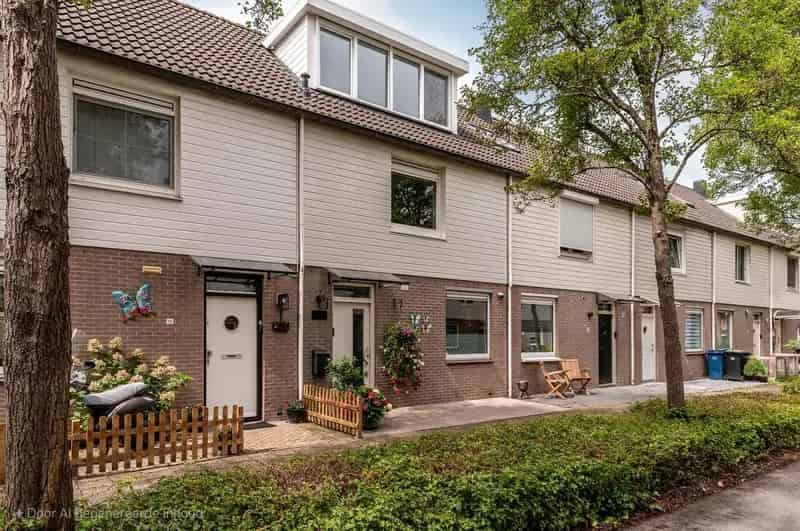 Huis te koop Almere: Ruime 4-slaapkamers, Energielabel A