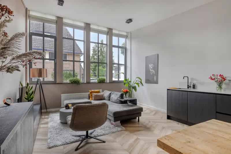 Appartement te koop Hilversum: Instapklare Maisonnette met Dakterras en Garage
