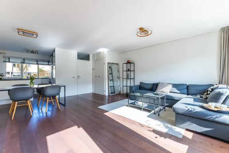 Huis te koop Amstelveen 4 slaapkamers diepe tuin