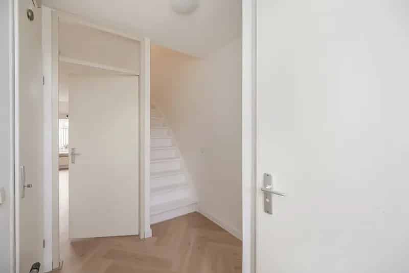 Huis te koop Almere Kruidenwijk 3 slaapkamers gerenoveerd