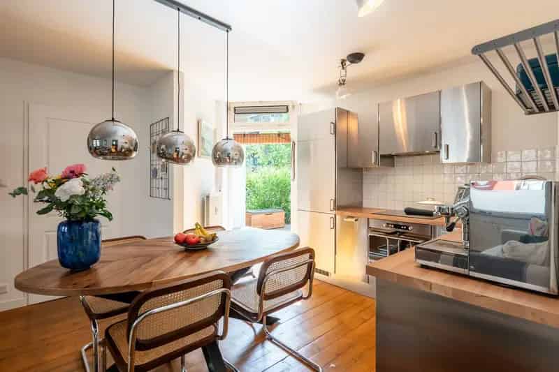 Amsterdam Appartement te Koop: 2 Slaapkamers, Tuin, Jordaan