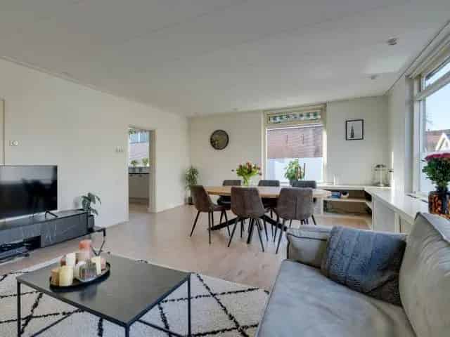Grachtenpand 185m2 te huur De Rijp 3 slaapkamers Dakterras