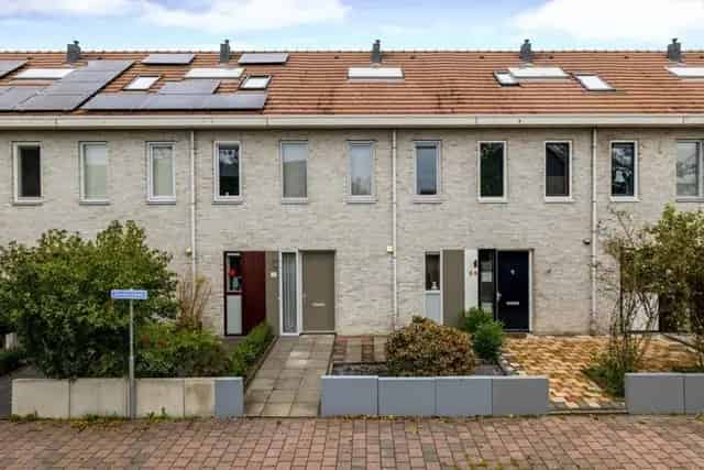 5 Kamer Eengezinswoning 110m2 Zwolle Stadshagen