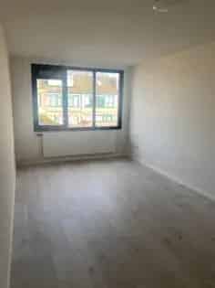 4 kamers huis van 135 m² in Almere