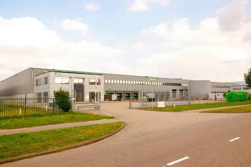 Bedrijfshal Schiphol Rijk 14289m2 te huur