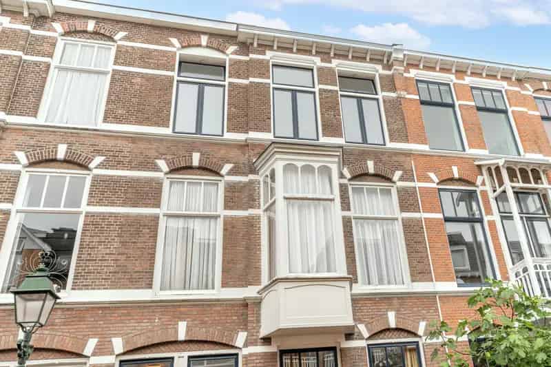 2 Slaapkamers Etage Valkenboskwartier Den Haag