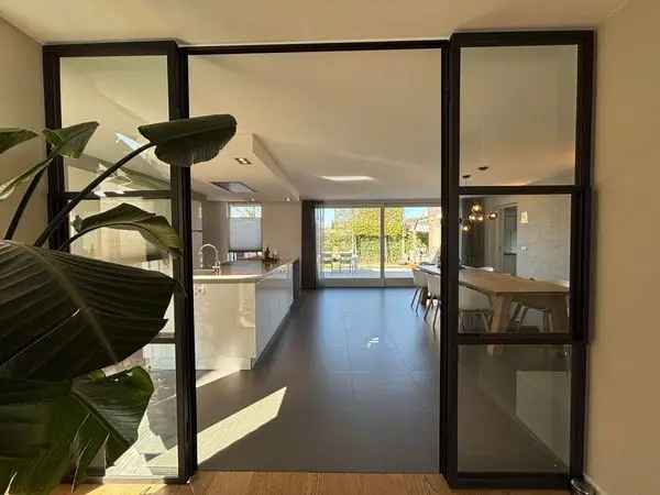 Gezinswoning Bunde 4 slaapkamers 2 badkamers garage tuin