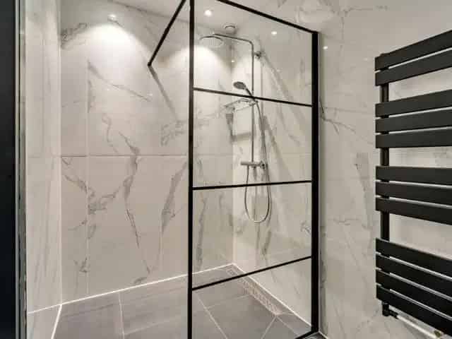 Luxe Villa te Koop in Amstelveen - 5 Slaapkamers, 4 Badkamers