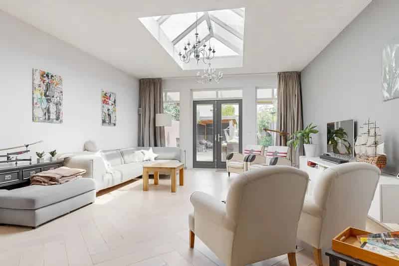 Leiden Morsweg 196 Ruime gerenoveerde woning met tuin aan vaarwater