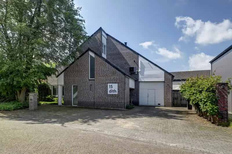 Bedrijfswoning Hilvarenbeek: Wonen en Werken Gecombineerd