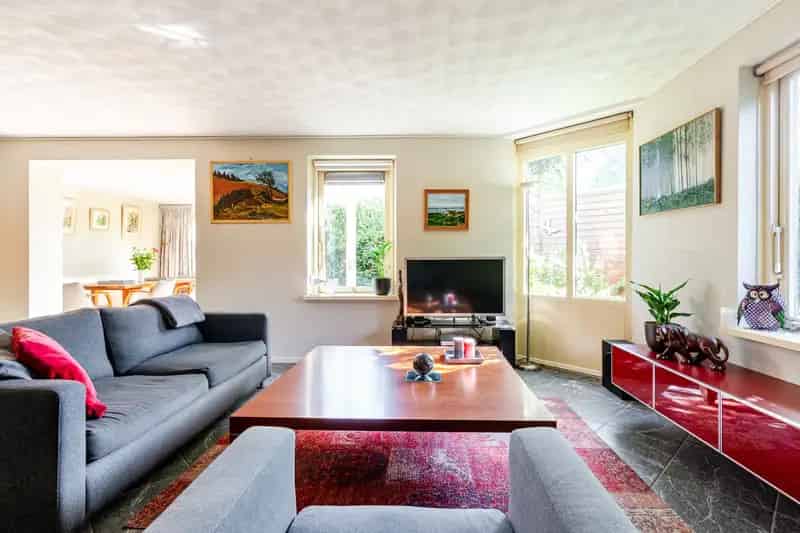 Huis te koop Almere: Ruime kwadrant woning met dakterras