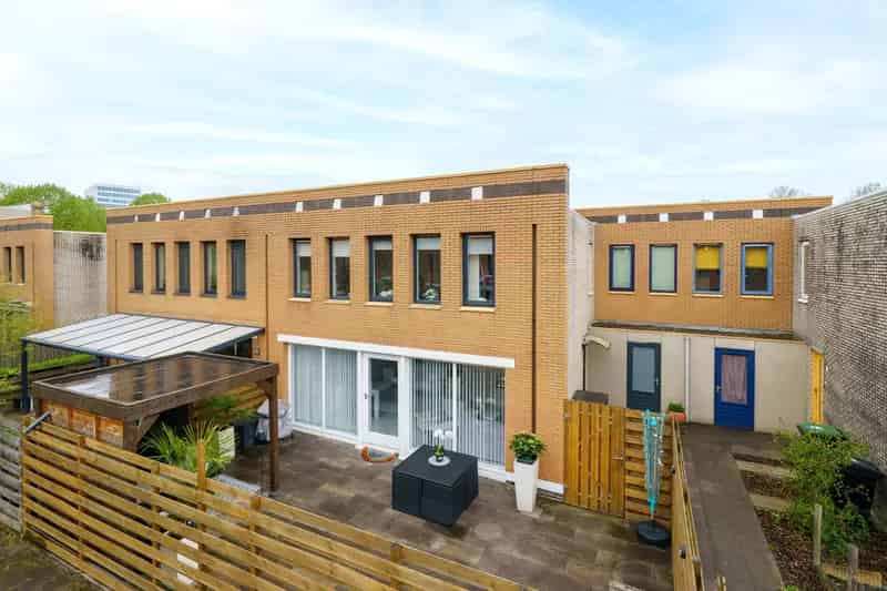 Huis te koop Almere Stad Filmwijk 4 slaapkamers luxe badkamer