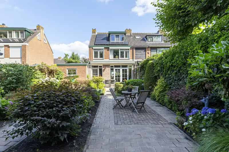 Huis Te Koop , 27, van Mecklenburg Schwerinlaan, Waddinxveen, Zuid-Holland