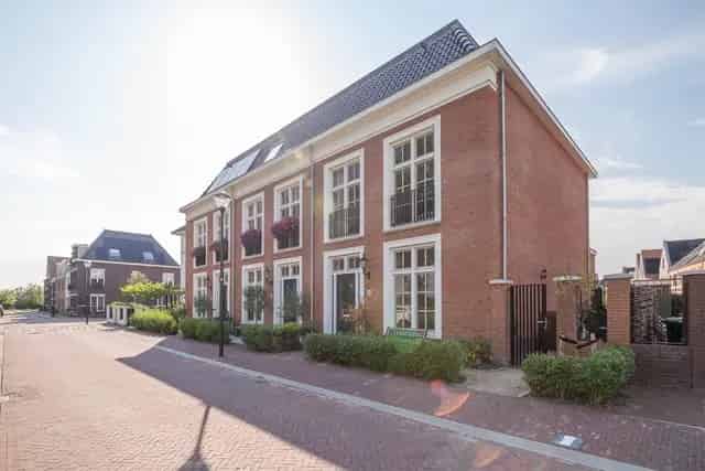 6 Kamer Eengezinswoning te huur Weesp 150m2