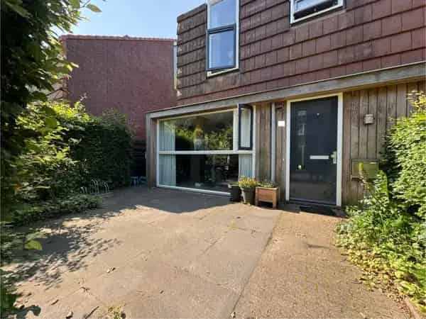 Ruime Gemeubileerde Hoekwoning te Zwolle Milligen