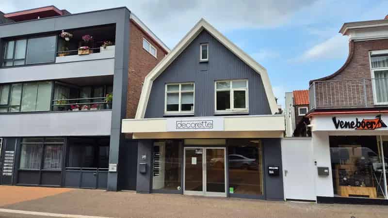 Winkel te Huur Hoogeveen Schutstraat 235m²