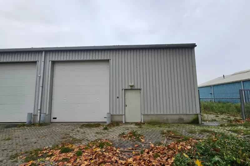 Bedrijfshal te Huur Meppel 195m² Buitenterrein