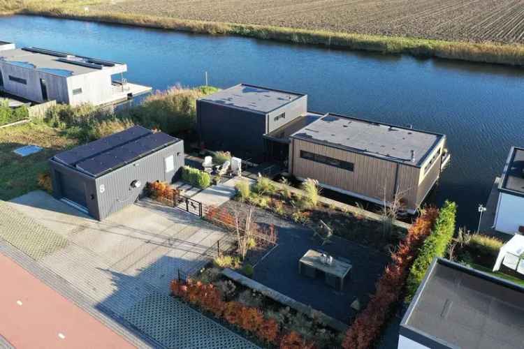 Watervilla Zeewolde Moderne 2 slaapkamers 2 badkamers Ruim terras Bootligplaats