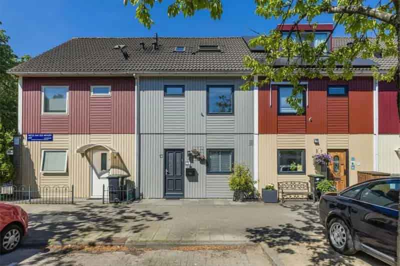 113m2 Instapklare Familiewoning Nabij Stad en Natuur