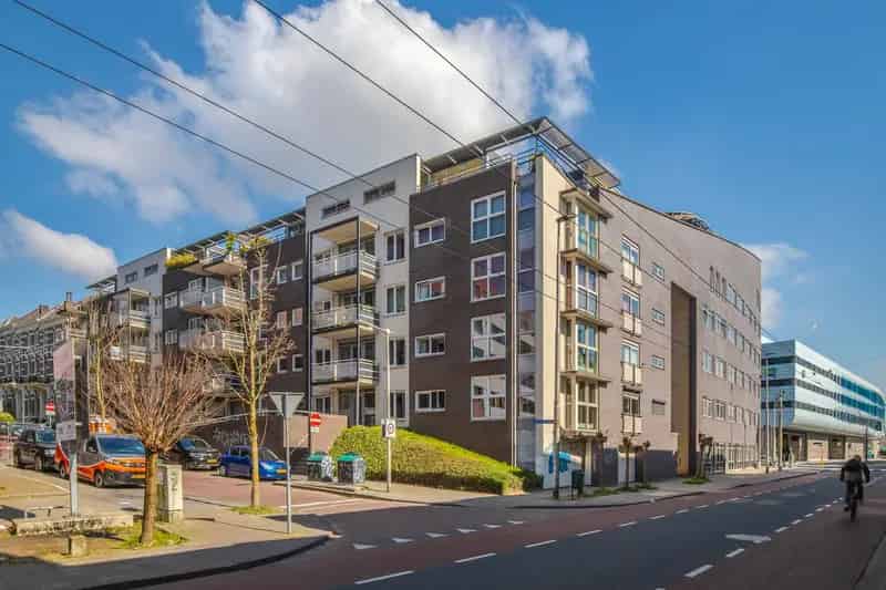 Penthouse Arnhem Dakterras Parkeerplaats
