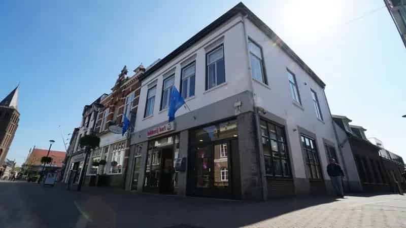 Belegging Boxmeer Winkelruimte Bakker Bart Verhuurd