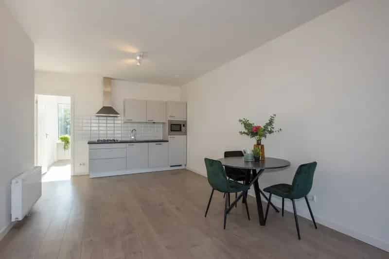 Rotterdam Blijdorp 4 Kamer Appartement 130m2 Gerenoveerd