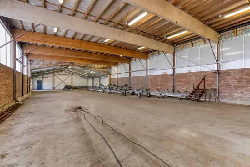 Bedrijfshal Aalsmeer te koop 600m2 Winterstalling Ligplaatsen