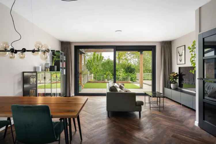 Karperveen 316 Spijkenisse: Ruimte Ruste Spectaculaire Tuin