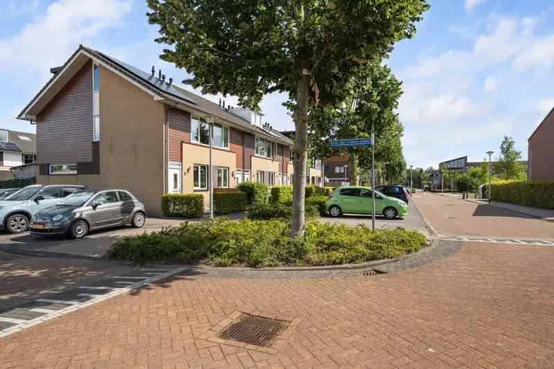 Huis te koop Barendrecht Vrijheidsakker: Gezellige hoekwoning
