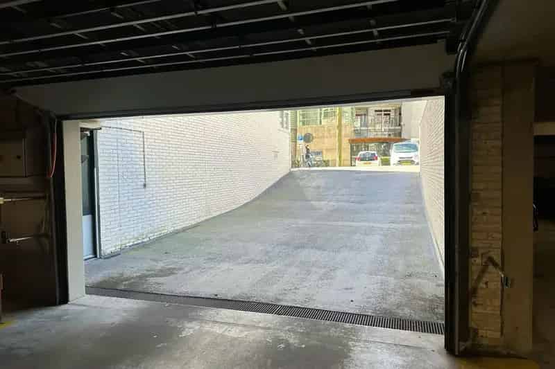 Parkeerplaats Amsterdam - Overdekt - Eigen Grond