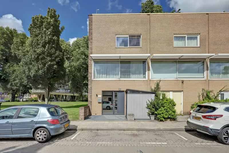 Moderne Hoekwoning Hoogvliet Ruim Dakterras 4 slaapkamers