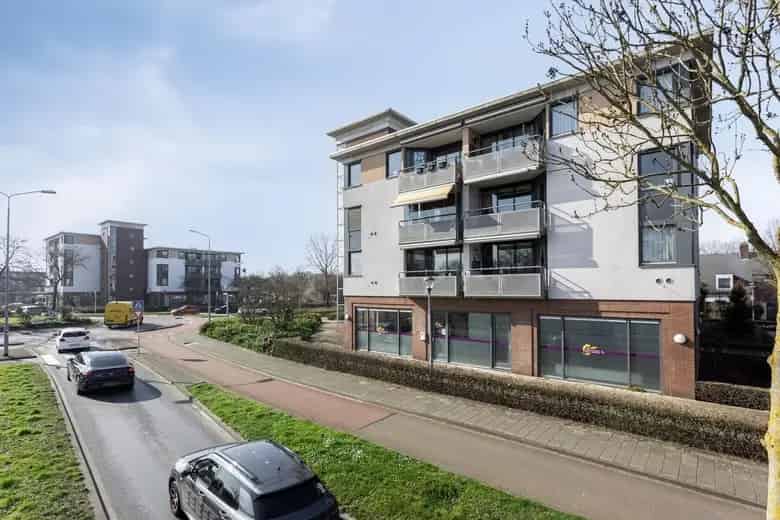 262 m2 Kantoorruimte te Huur Den Bosch
