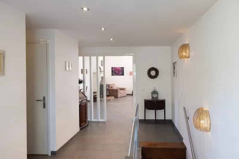 Vrijstaande Semi-Bungalow te Huizen Ruime Tuin 4 slaapkamers