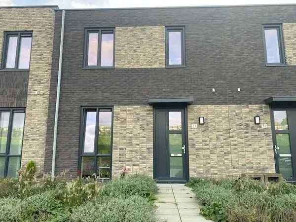 Levensloopbestendige woning met warmtepomp en zonnepanelen