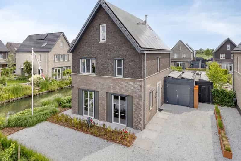 Luxe Vrijstaande Woning Aan Het Water Veenendaal 5 Slaapkamers