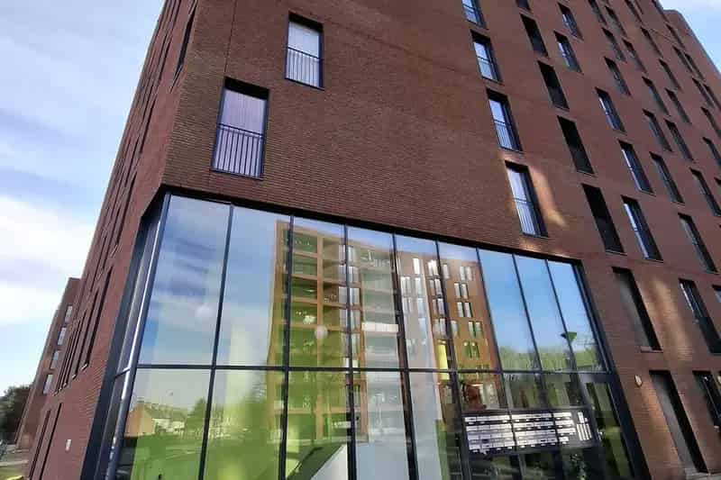 Penthouse Hoogvliet 3 slaapkamers 2 balkons parkeerplaats