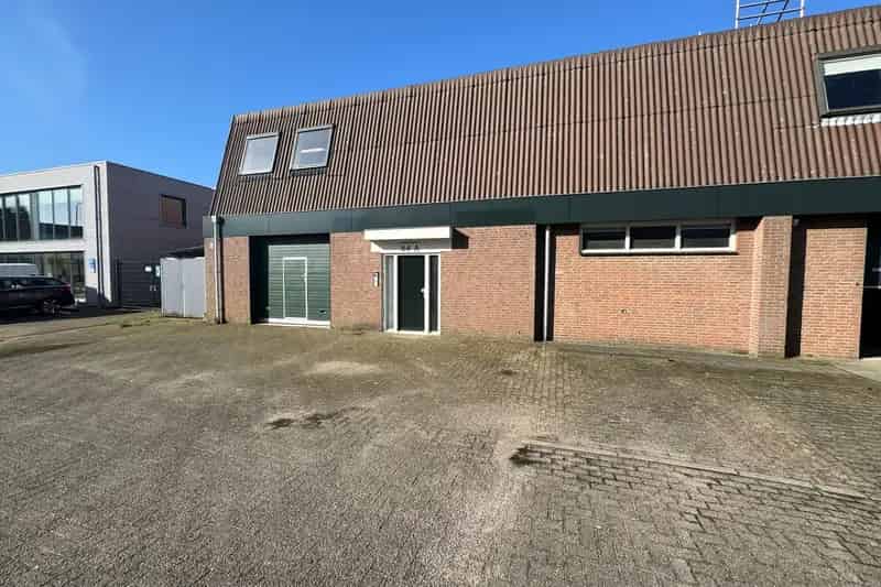 Kantoorruimte te huur Raamsdonksveer 145m2